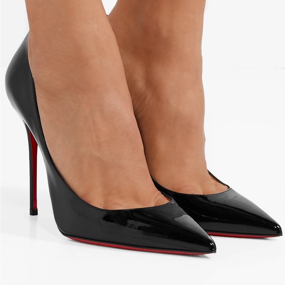 CHRISTIAN LOUBOUTIN
Décolleté 554 100 patent-leather pumps - Picture 3 of 7